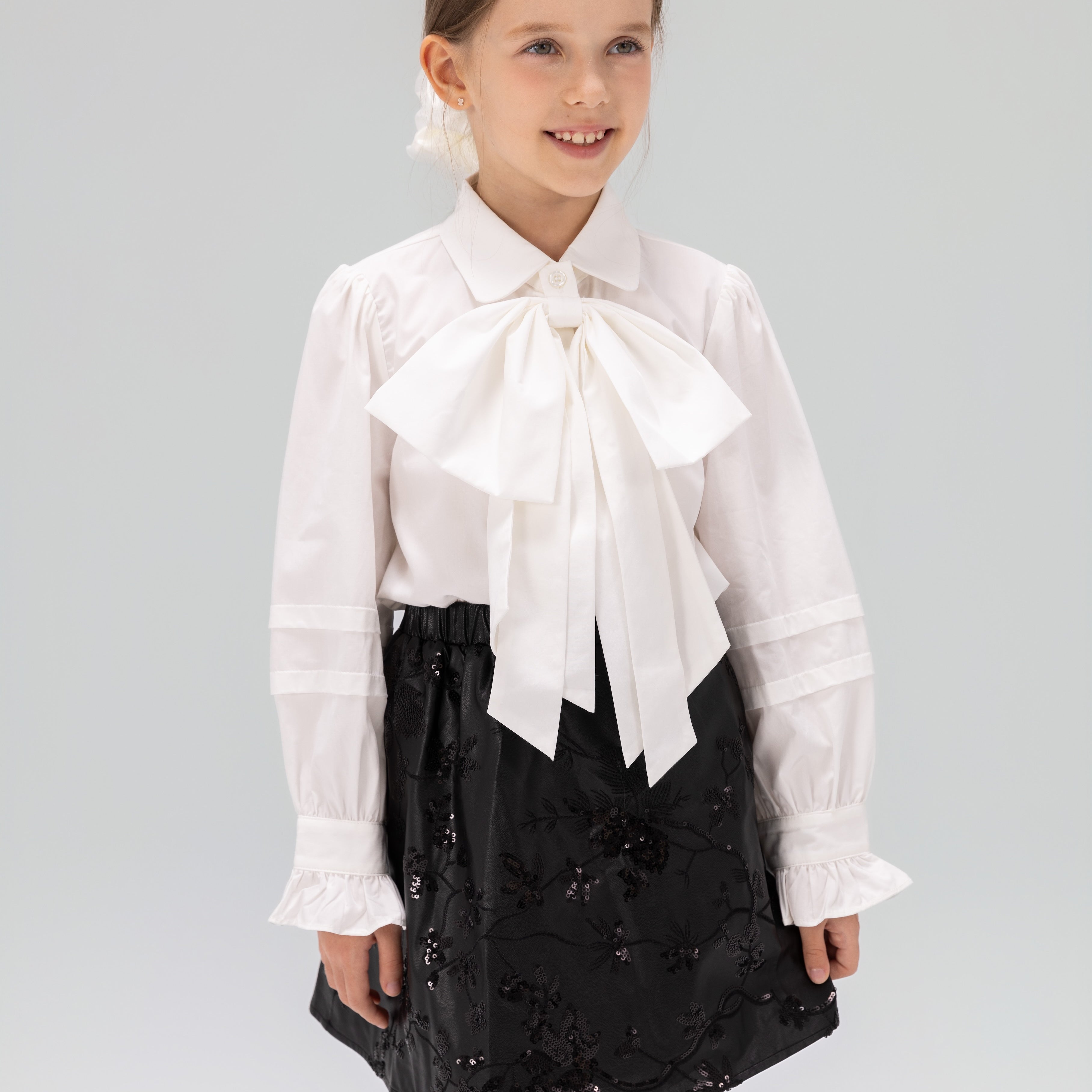 The Detachable Bow Collar Blouse