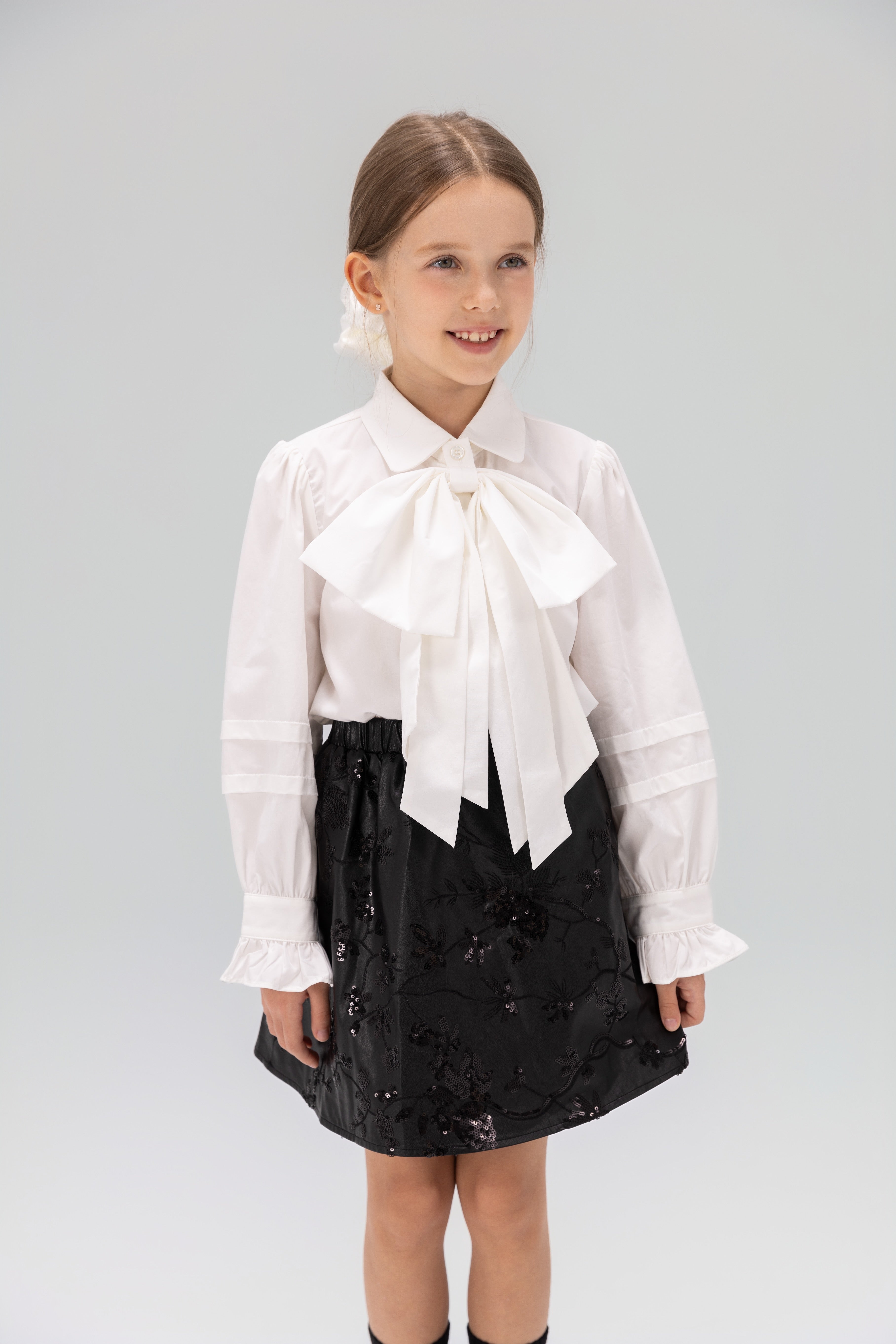 The Detachable Bow Collar Blouse
