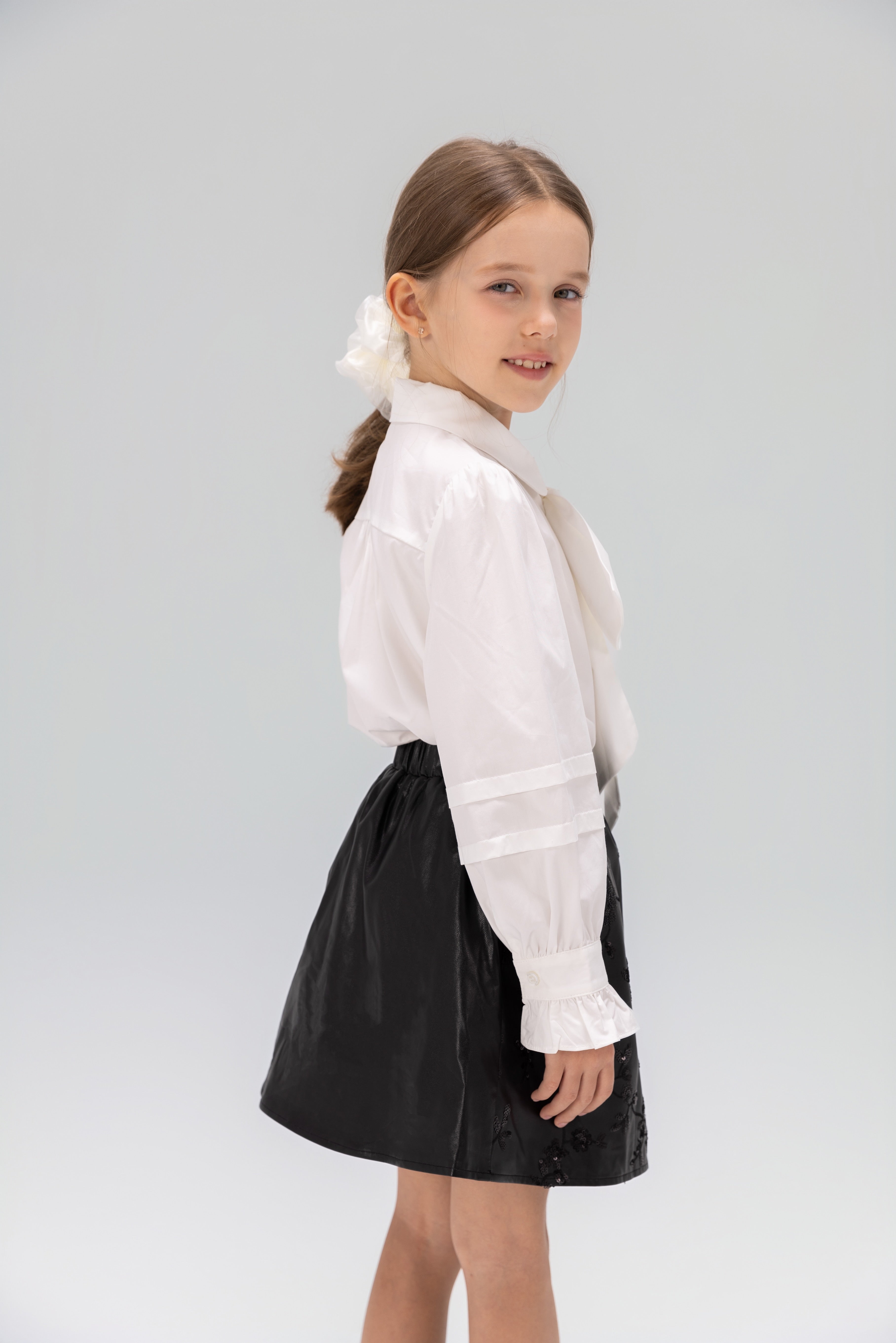 The Detachable Bow Collar Blouse