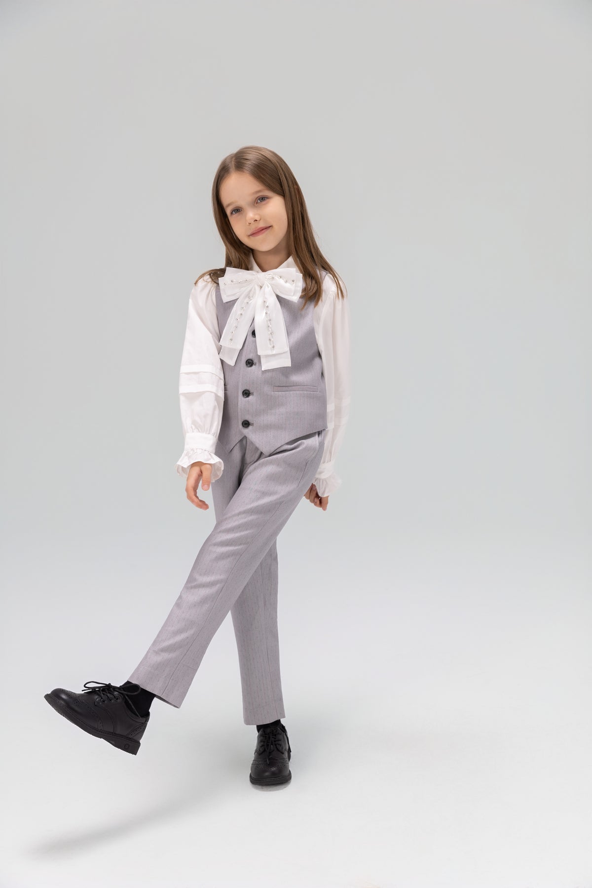 The Detachable Bow Collar Blouse