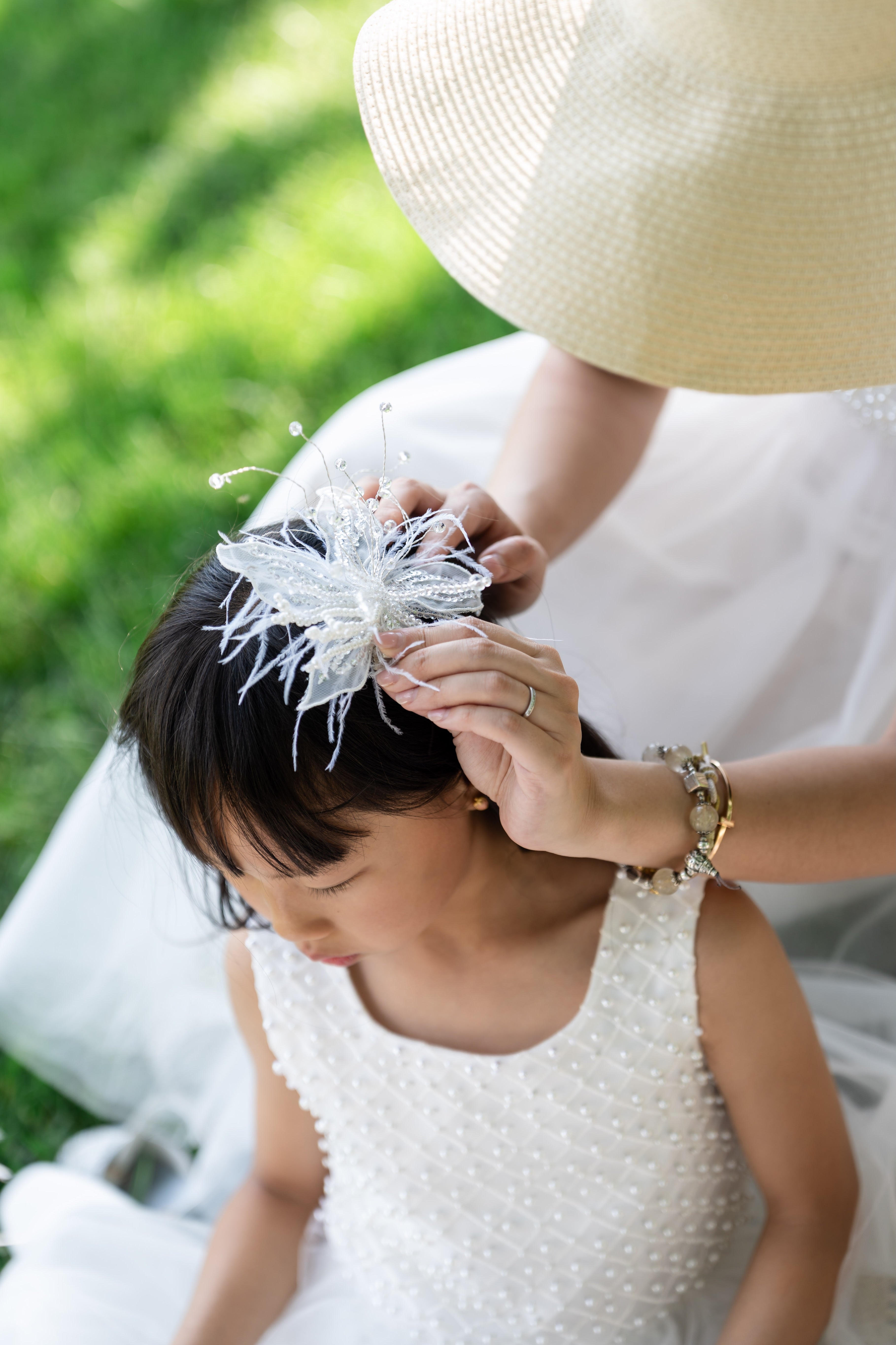 Ivory Hand-Beaded Lily Feather Hair Clip