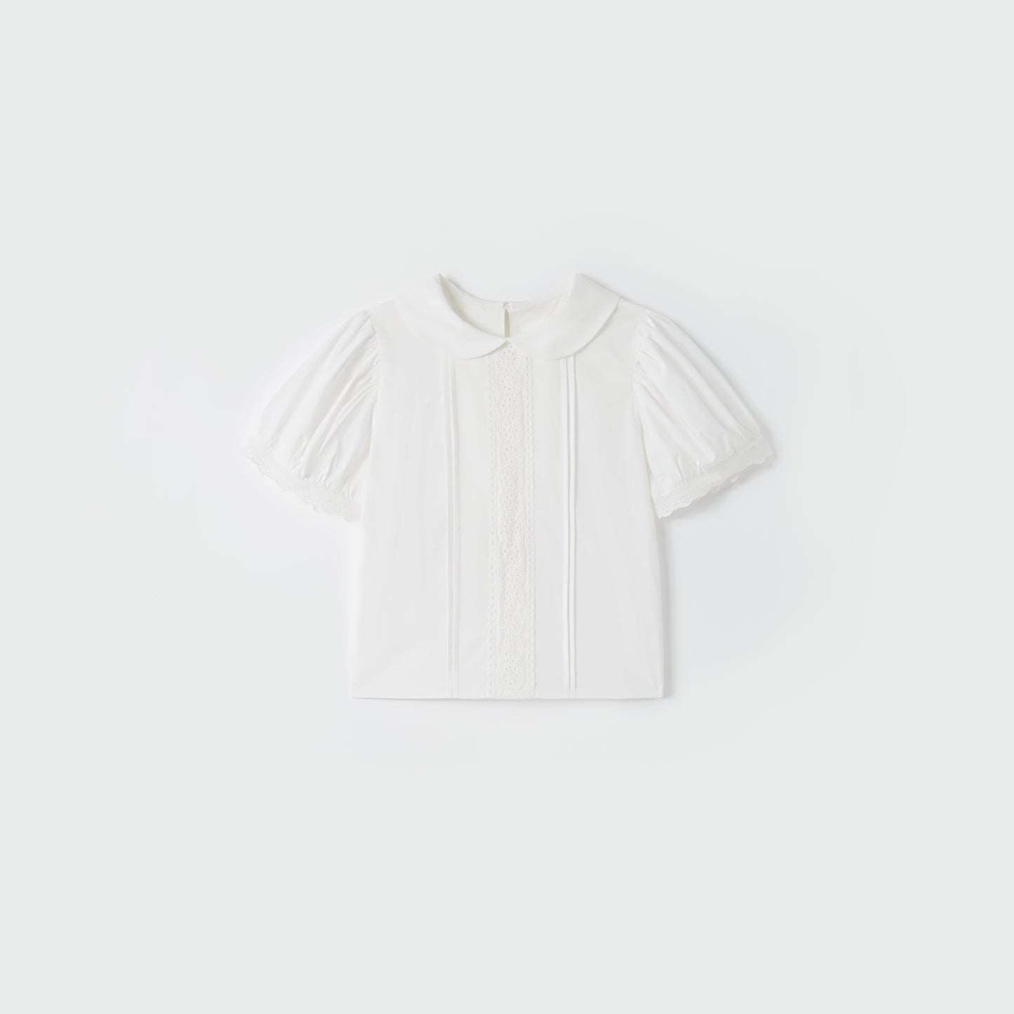 Petal Collar Lace Blouse