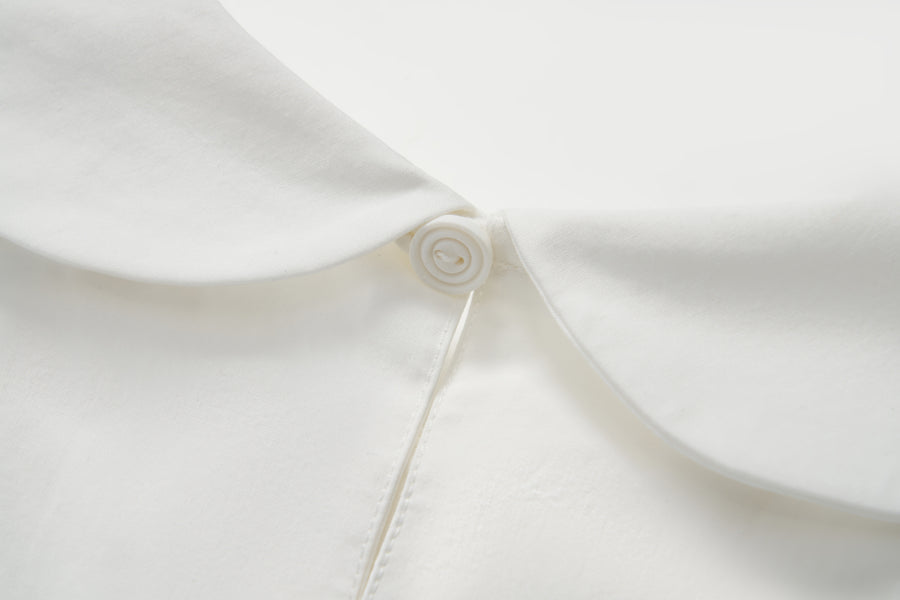 Petal Collar Lace Blouse