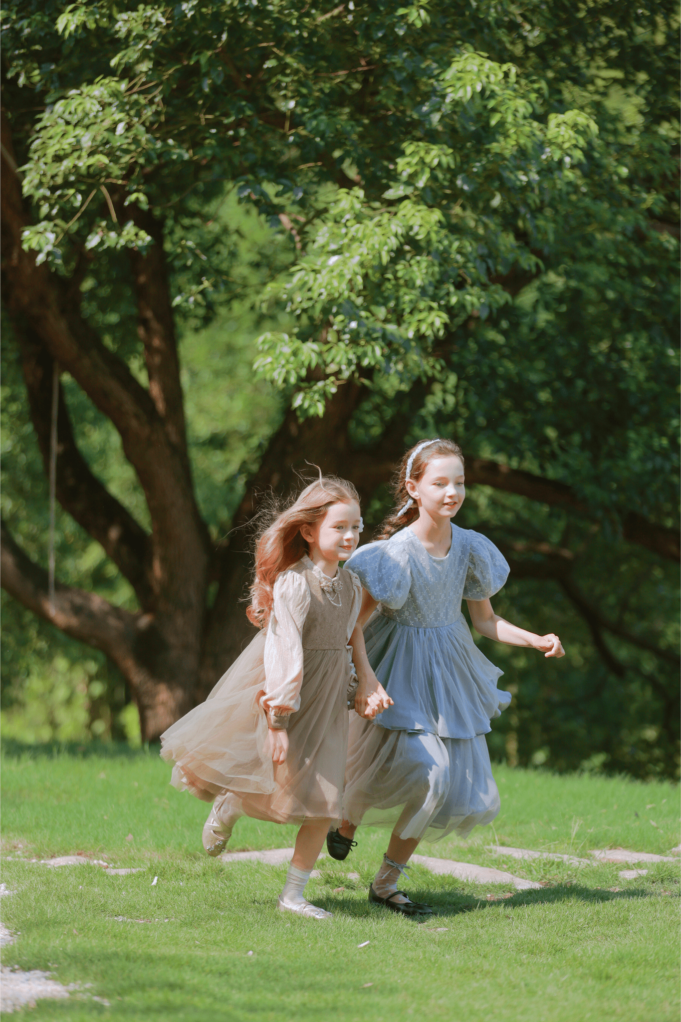 Girls Vintage Elegance Embroidered Velvet & Tulle Dress